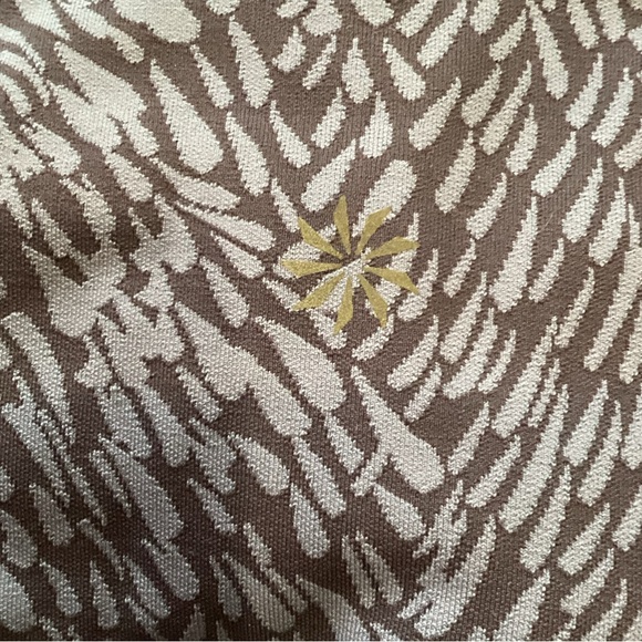 Athleta Ultimate Stash II Textured 7” Shorts Athletic Biker Medium - Picture 9 of 11